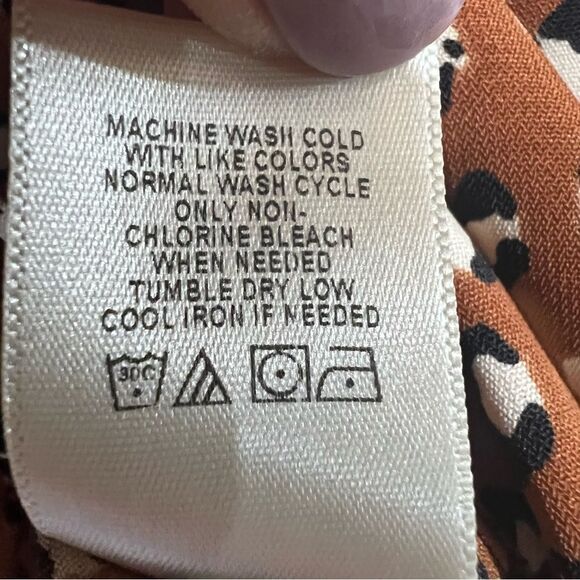 Stitch Fix West Kei Casiya Front Tie Blouse Womens Medium Leopard Animal Print - Picture 6 of 6